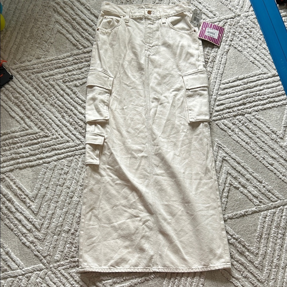 NWT Mother snacks! fun dip Women’s Cream Cargo Skirt